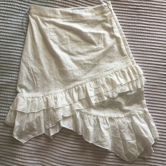 Lioness High Waisted Ruffle Skirt - Picture 2 of 7
